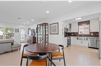 4710 NE 3rd Terrace, Oakland Park, FL 33334 - Photo 5