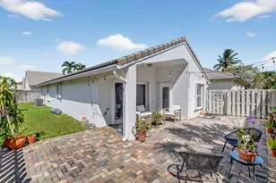 1866 Capeside Cir, Wellington, FL 33414 - Photo 23