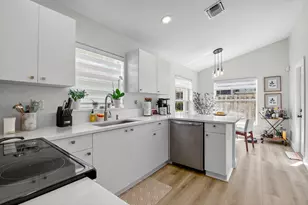 1866 Capeside Cir, Wellington, FL 33414 - Photo 13