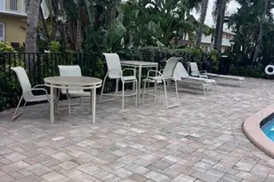 4051 NE 13th Ave, Oakland Park, FL 33334 - Photo 11