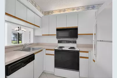 5415 Verona Drive #F, Boynton Beach, FL 33437 - Photo 9