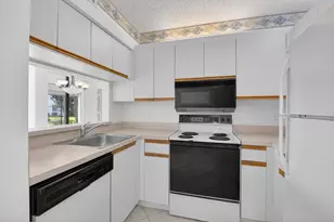 5415 Verona Dr, Boynton Beach, FL 33437 - Photo 9