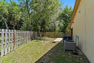 1007 Raintree Ln, Palm Beach Gardens, FL 33410 - Photo 43