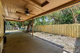 1007 Raintree Ln, Palm Beach Gardens, FL 33410 - Photo 49