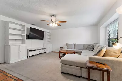 1007 Raintree Lane, Palm Beach Gardens, FL 33410 - Photo 9