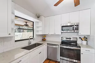 1007 Raintree Ln, Palm Beach Gardens, FL 33410 - Photo 21