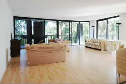 2450 Presidential Way #208, West Palm Beach, FL 33401 - Photo 7