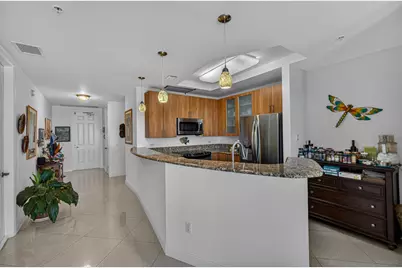 2631 NE 14th Avenue #406, Wilton Manors, FL 33334 - Photo 11