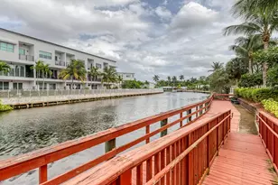 2631 NE 14th Ave, Wilton Manors, FL 33334 - Photo 3