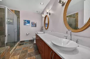 2631 NE 14th Ave, Wilton Manors, FL 33334 - Photo 17