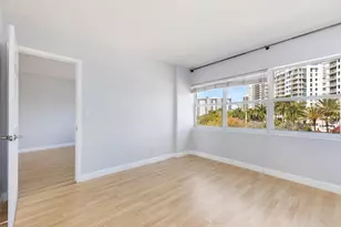 3250 NE 28th St, Fort Lauderdale, FL 33308 - Photo 17