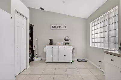 7207 Modena Drive, Boynton Beach, FL 33437 - Photo 9