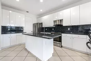 102 Ibisca Terrace, Royal Palm Beach, FL 33411 - Photo 13