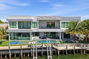749 Bamboo Dr, Boca Raton, FL 33432 - Photo 23