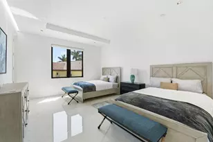 749 Bamboo Dr, Boca Raton, FL 33432 - Photo 47