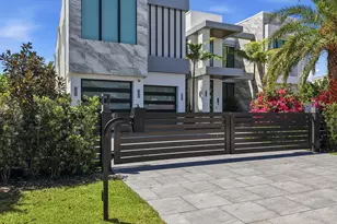 749 Bamboo Dr, Boca Raton, FL 33432 - Photo 5