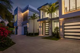 749 Bamboo Dr, Boca Raton, FL 33432 - Photo 11
