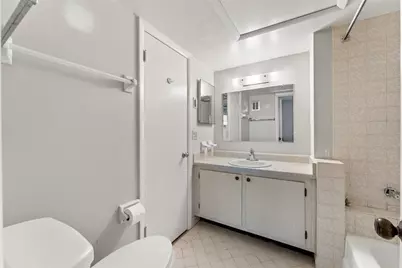 639 W Oakland Park Boulevard #207d, Oakland Park, FL 33311 - Photo 11