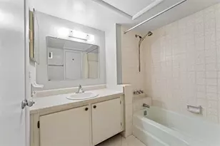 639 W Oakland Park Blvd, Oakland Park, FL 33311 - Photo 13