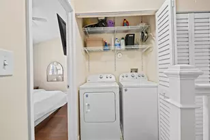 1074 Jeffery St, Boca Raton, FL 33487 - Photo 15