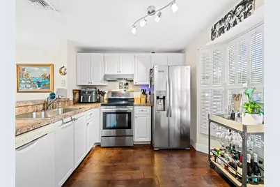 1074 Jeffery Street, Boca Raton, FL 33487 - Photo 9