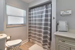 2376 Armour Dr, Dunedin, FL 34698 - Photo 9