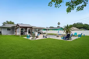 2376 Armour Dr, Dunedin, FL 34698 - Photo 25