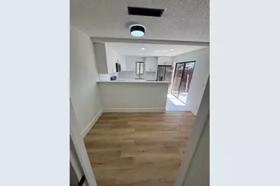 4204 Waterview Circle, Palm Springs, FL 33461 - Photo 7