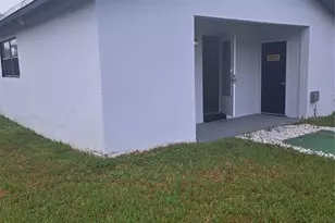 980 SW 76th Ave, North Lauderdale, FL 33068 - Photo 29