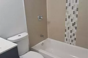 980 SW 76th Ave, North Lauderdale, FL 33068 - Photo 17