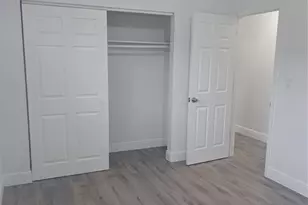 980 SW 76th Ave, North Lauderdale, FL 33068 - Photo 23