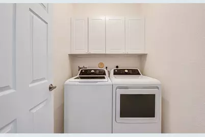 8202 Bellafiore Way, Boynton Beach, FL 33472 - Photo 33