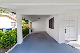 699 NE 40th St, Oakland Park, FL 33334 - Photo 5
