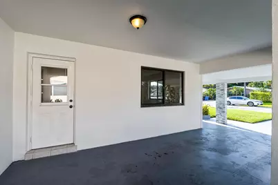 699 NE 40th Street, Oakland Park, FL 33334 - Photo 7