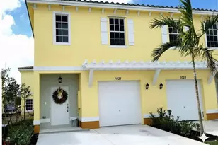 1021 NW 40th Ter, Lauderhill, FL 33313 - Photo 1