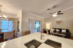 13053 Meadowbreeze Dr, Wellington, FL 33414 - Photo 11