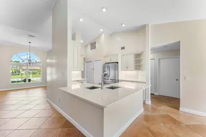 13053 Meadowbreeze Drive, Wellington, FL 33414 - Photo 23