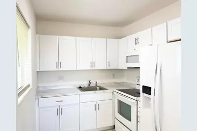 3402 Cynthia Lane #205, Lake Worth Beach, FL 33461 - Photo 5