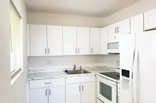 3402 Cynthia Ln, Lake Worth Beach, FL 33461 - Photo 5