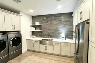 8677 Estate Dr, West Palm Beach, FL 33411 - Photo 11