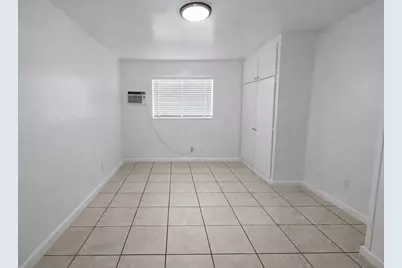 1329 NE 17th Avenue #3, Fort Lauderdale, FL 33304 - Photo 5