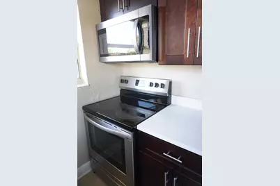 1601 W 37th Street #6, Riviera Beach, FL 33404 - Photo 3