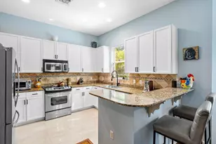 1875 Highland Grove Dr, Delray Beach, FL 33445 - Photo 11