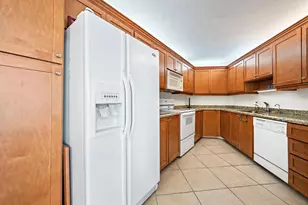 5420 N Ocean Dr, Singer Island, FL 33404 - Photo 9