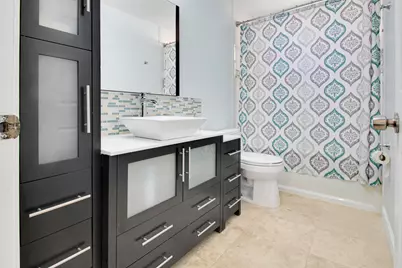 1948 NW 130th Avenue, Pembroke Pines, FL 33028 - Photo 17