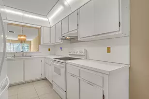 13841 Royal Palm Ct, Delray Beach, FL 33484 - Photo 3