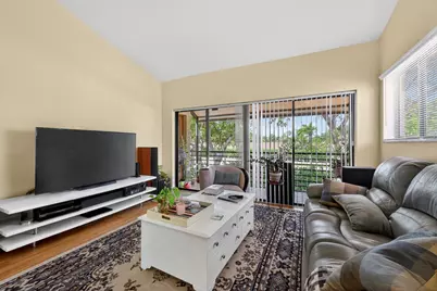 4 VÃ­a De Casas Sur #202, Boynton Beach, FL 33426 - Photo 3