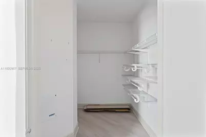 1900 N Bayshore Drive, Miami, FL 33132 - Photo 15