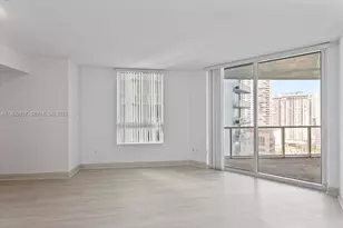 1900 N Bayshore Dr, Miami, FL 33132 - Photo 3