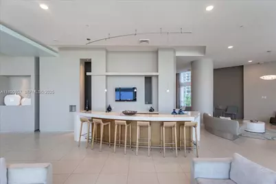 1900 N Bayshore Drive #1810, Miami, FL 33132 - Photo 17